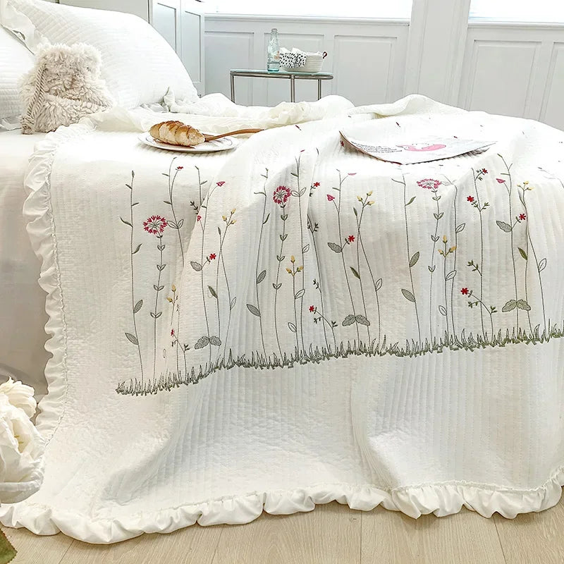 Princess Summer Embroidered Quilt Set